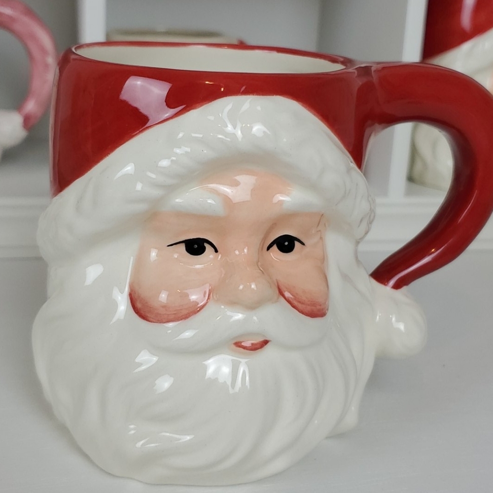 Santa Mug! One left! - Picture 2 of 10